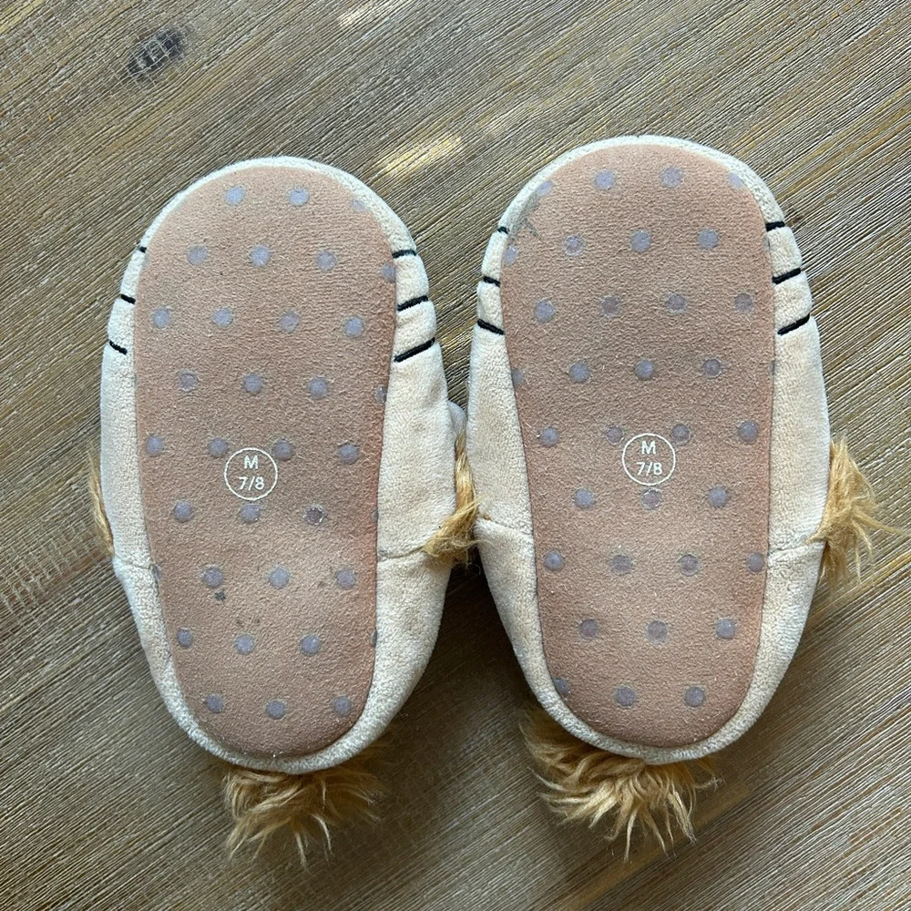 Lion Face Toddler Slippers, size 7/8